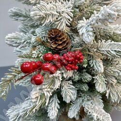 Новогодний сувенир "Ветка заснеженная с красной ягодой, шишки"  30см NEW | Фото 5