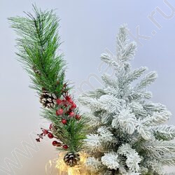 Новогодний сувенир "Ветка заснеженная с шишками"  60см NEW | Фото 3