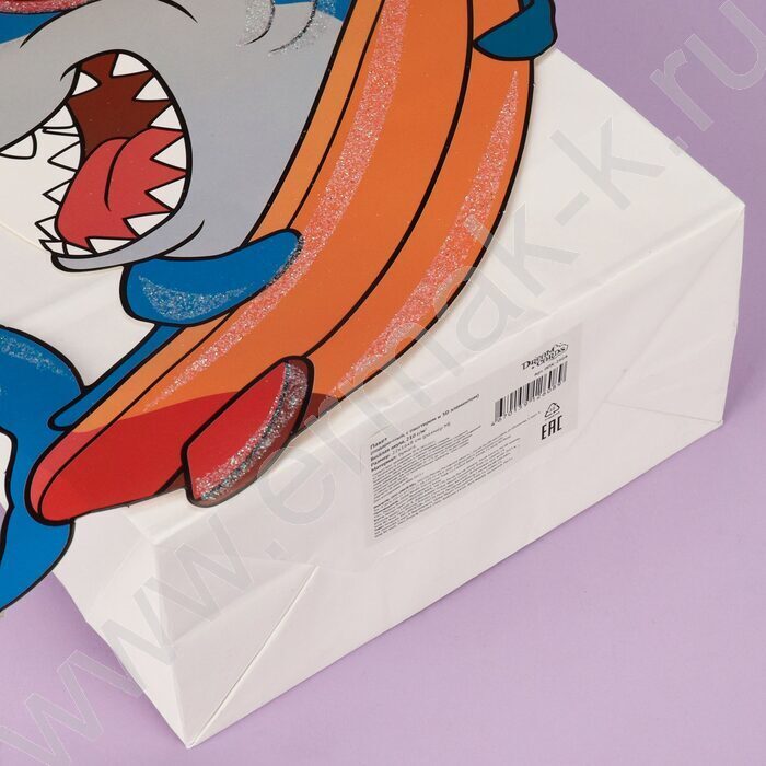 Пакет подарочный глит. и 3D элементом 210гр 18*23*10см (M) Веселая акула | Фото 9
