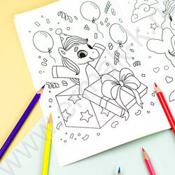 Книжка-раскраска А5 с наклейками Единороги | Фото 7