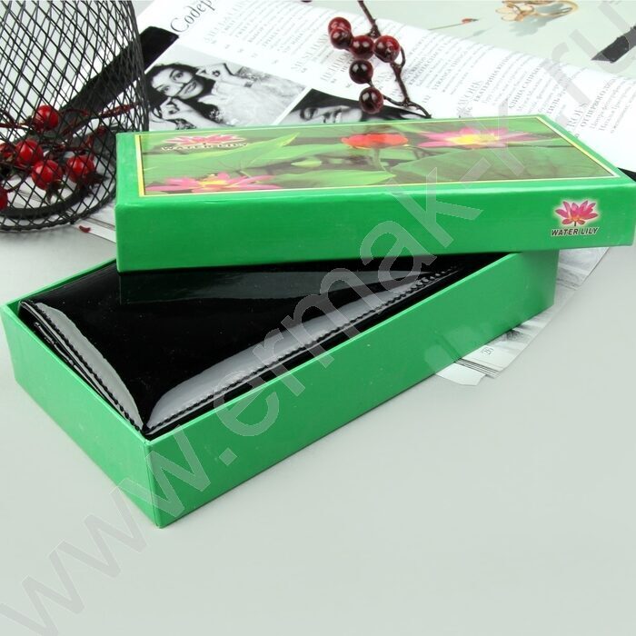 Кошелёк женский иск.кожа-н.кожа на клапане черный | Фото 4